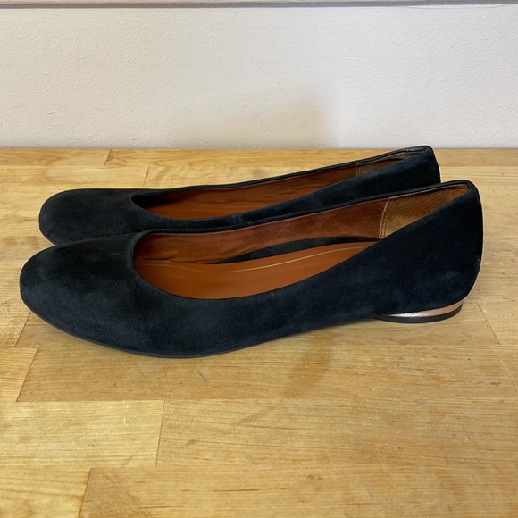 Vionic Hannah suede flats size 9.5 - Picture 2 of 12
